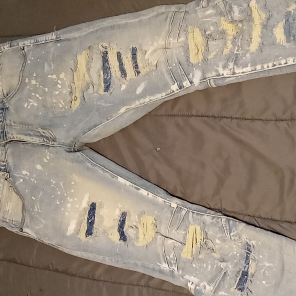 Smoke Rise Jean's